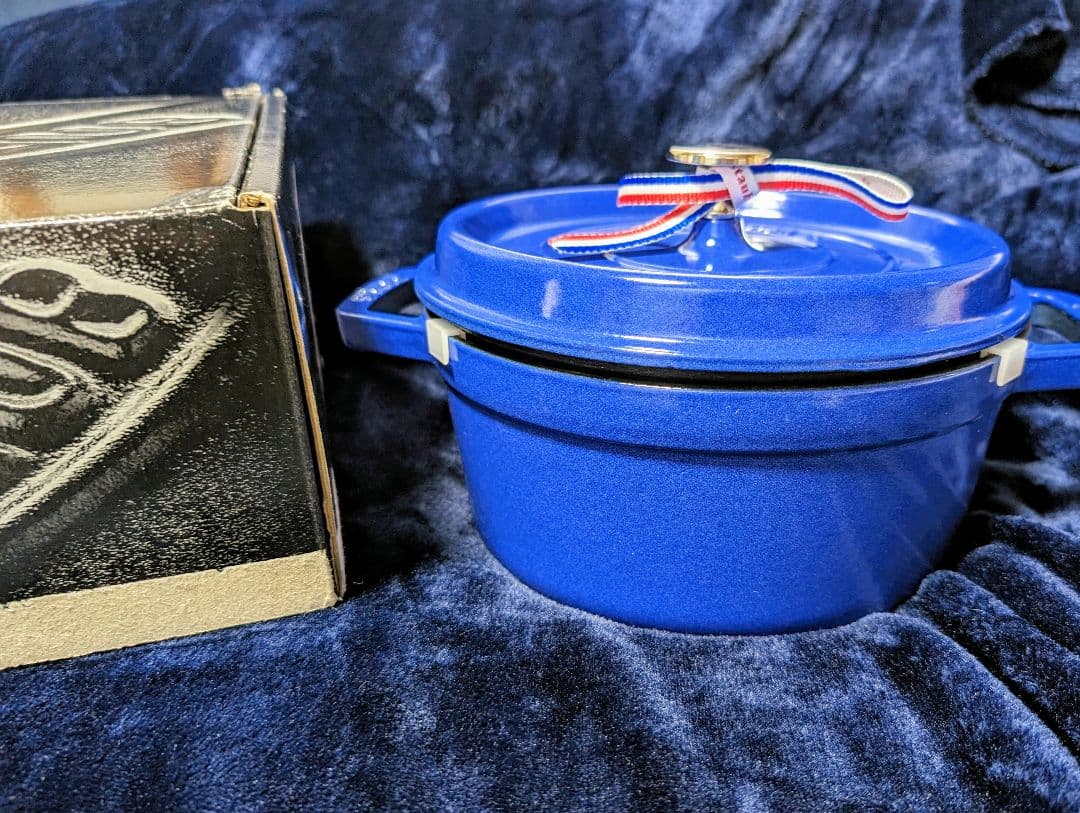 ストウブ22 cmピコ・ココットラウンド【限定色】ブルーベリー