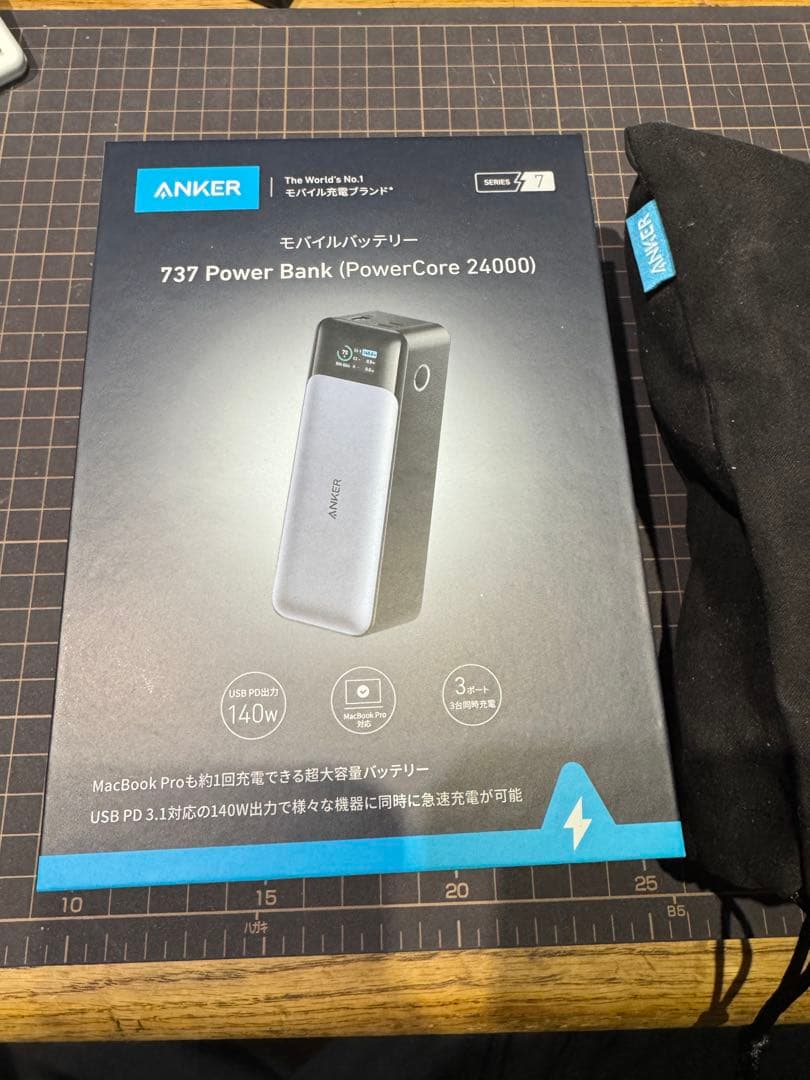 スマホアクセサリー Anker 737 Power Bank (Power Core 24000)