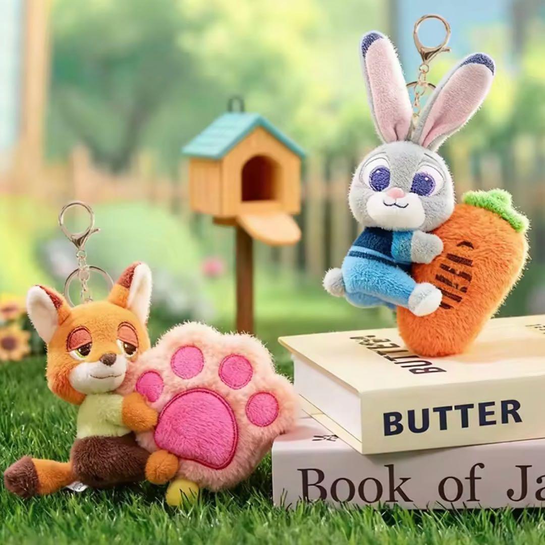 大人気❣️ズートピア ニック・ワイルド 肉球キャンディぬいぐるみ