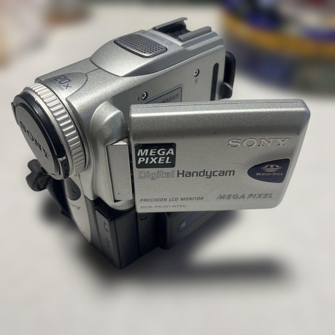訳ありSONY HANDYCAM miniDVカメラ DCR-PC101 ① - メルカリ
