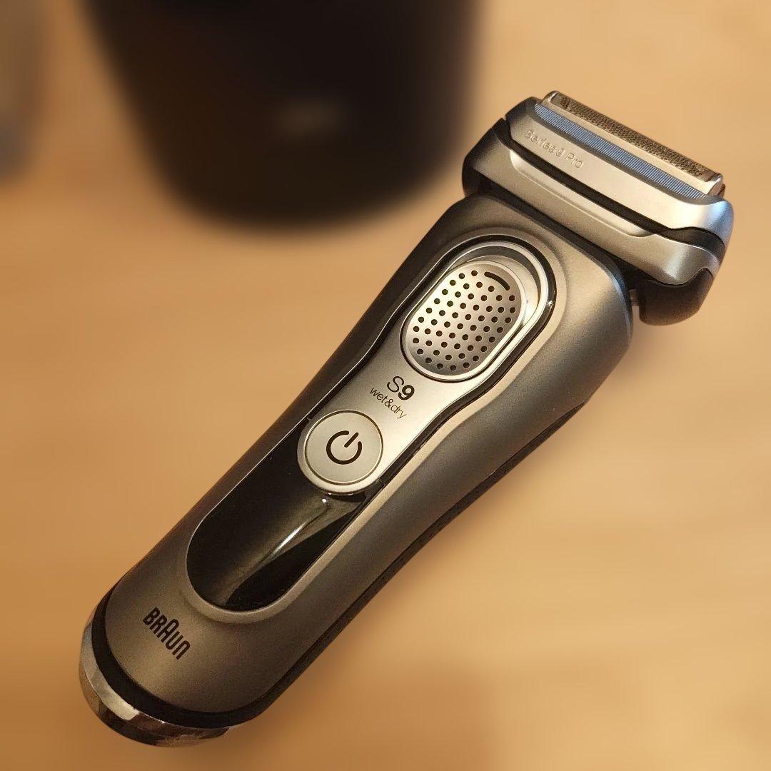 ブラウン シリーズ9 C-01　電動シェーバー ブラウン BRAUN メンズ電気シェーバー シリーズ9 Pro [4枚刃 AC100V