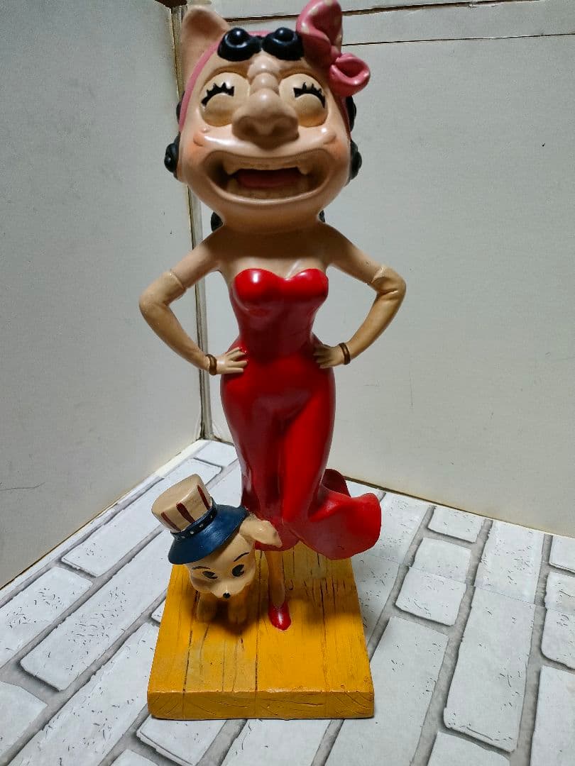 珍品。激レア！パチ　BETTYパロディー陶器系シーサー　バブル〜平成レトロ 灰皿 パロディ 平成 レトロ おっちゃん 陶器 - メルカリ