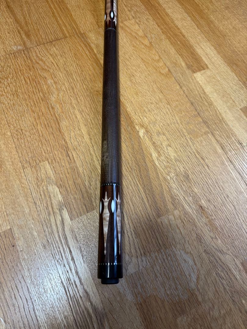 コグノセンティ　カスタムキュー