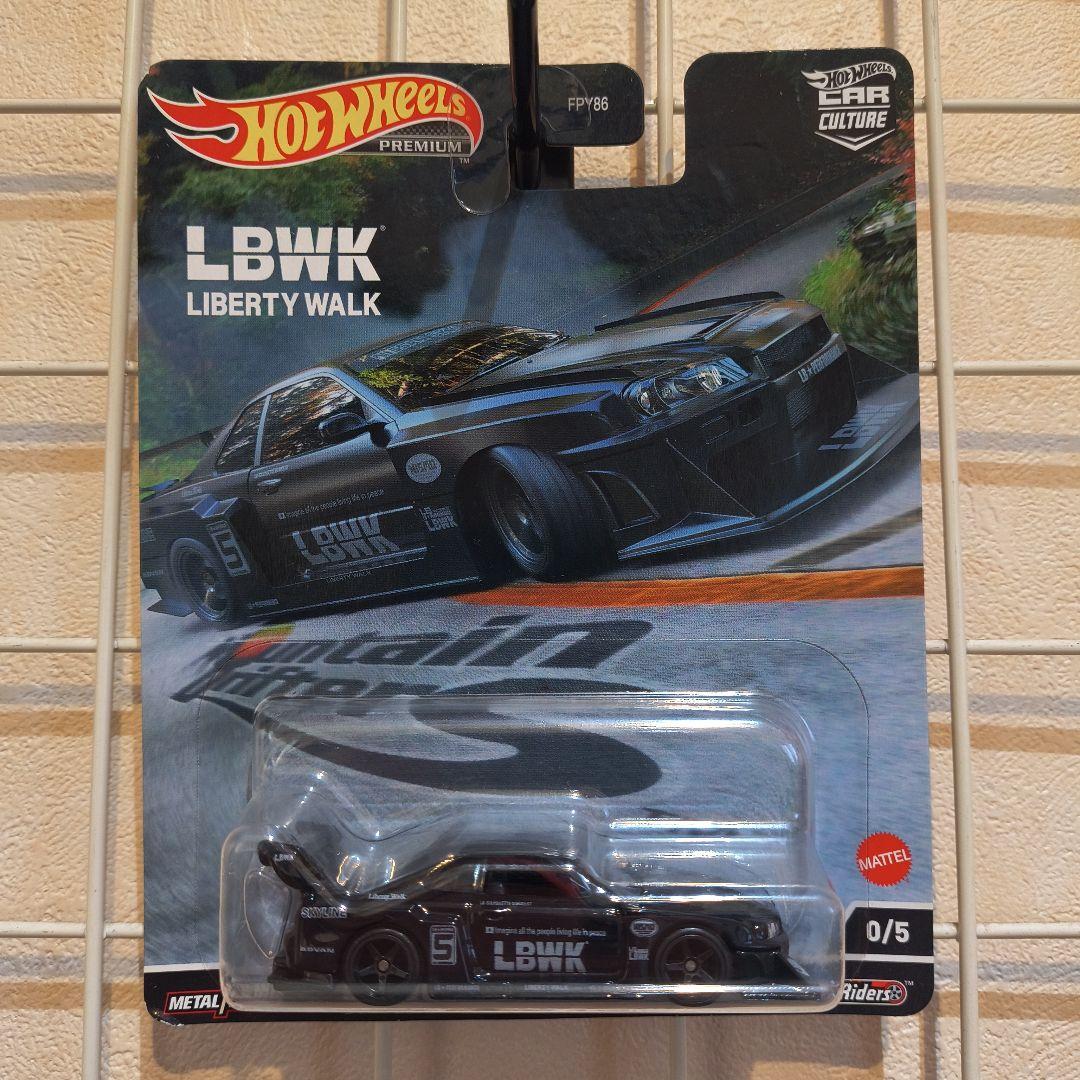 Hot Wheels LBWK LIBERTY WALK ミニカー Amazon.com: Hot Wheels Premium Car Team Transport Set, LBWK