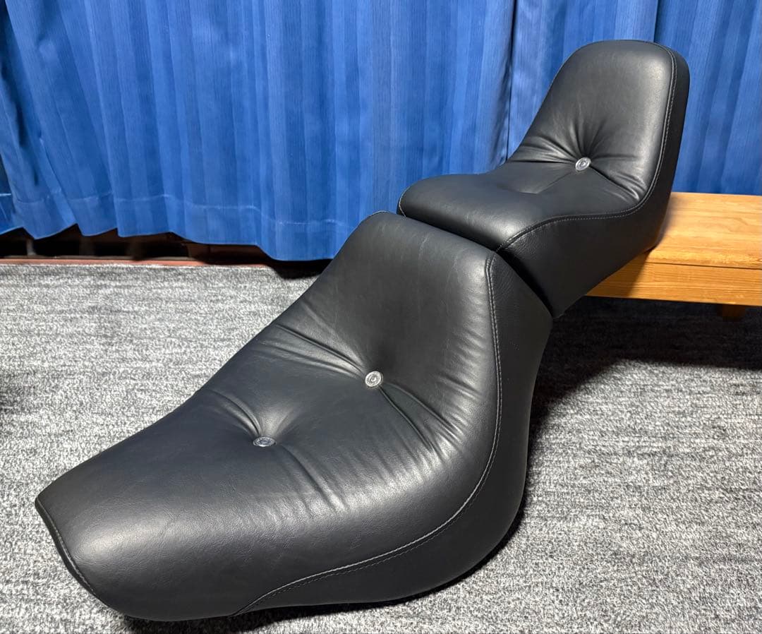 ハーレー FXSTC1580 ソフテイルカスタム キングアンドクイーンシート