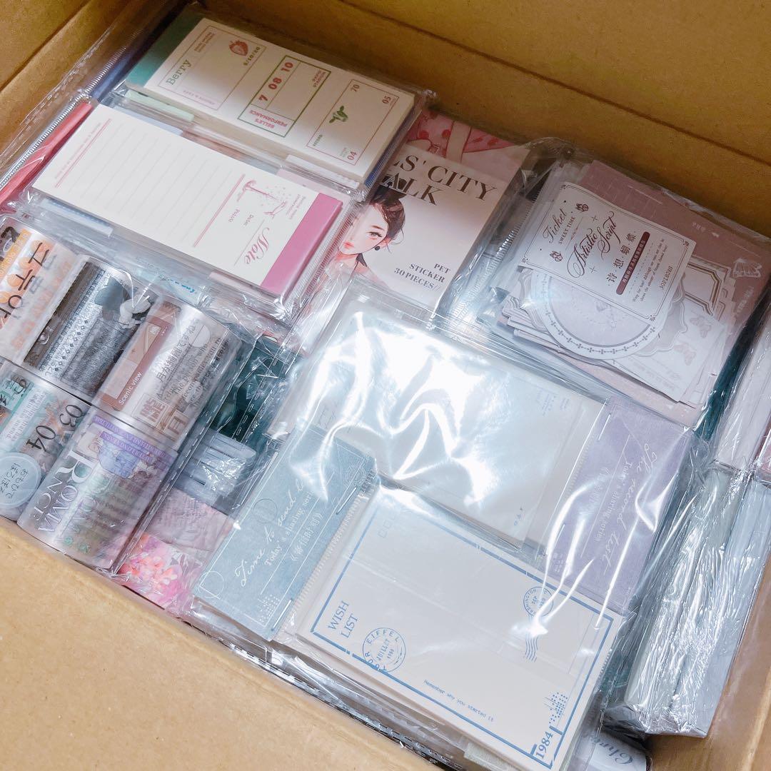 【100サイズ】　コラージュ素材　まとめ売り　紙モノ　大量　C