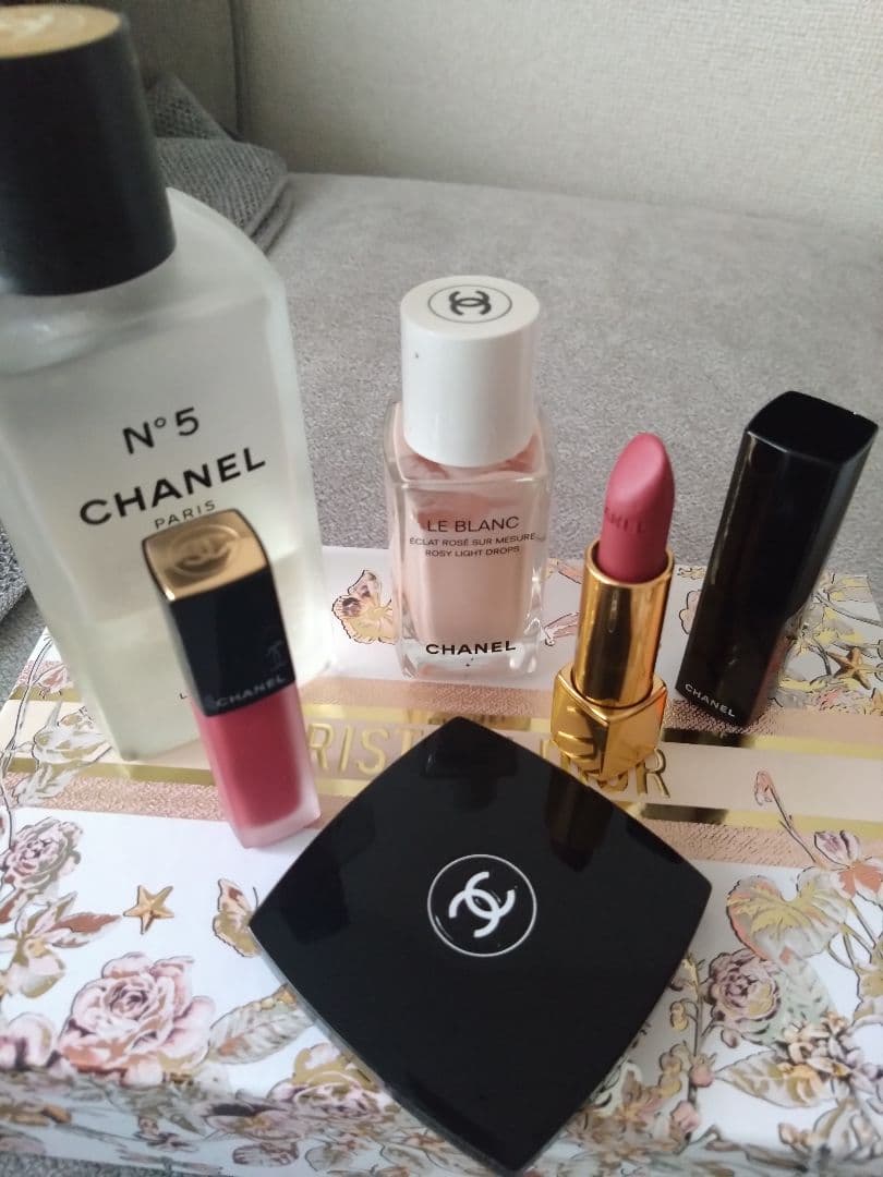 CHANEL　化粧品　まとめて　リップオイルハイライター