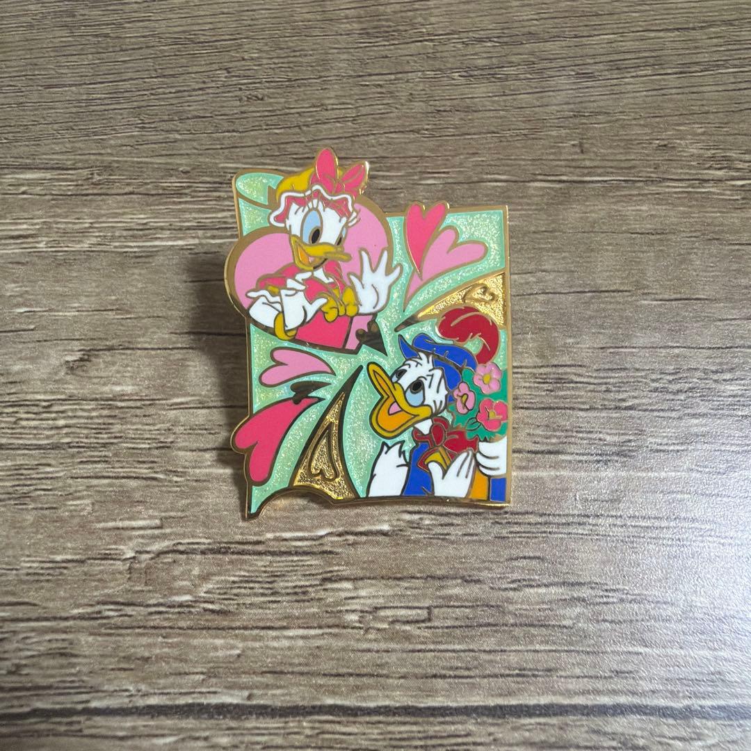 東京ディズニーシー ドナルドダック ピンバッジ 2004年 入園記念