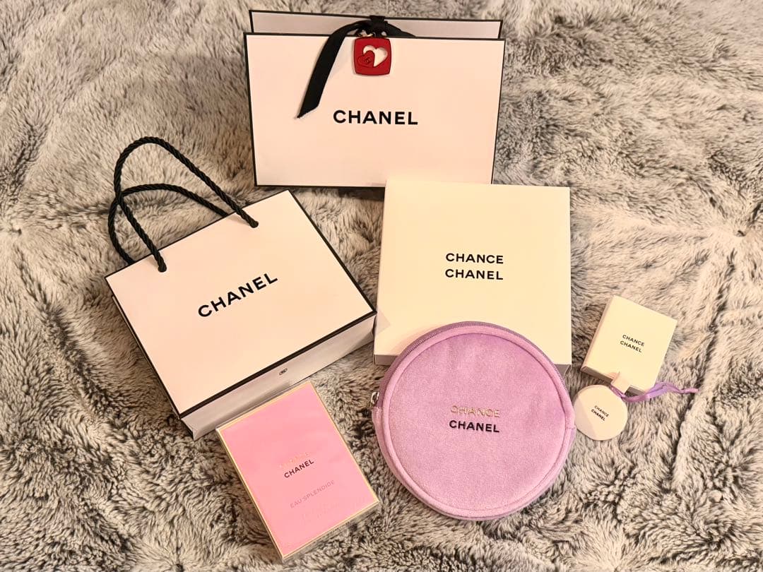CHANELチャンスオースプランディドオードゥパルファム新品ノベルティ3点付き Amazon | [ラッピング済み/ショップバッグ付き] CHANEL シャネル