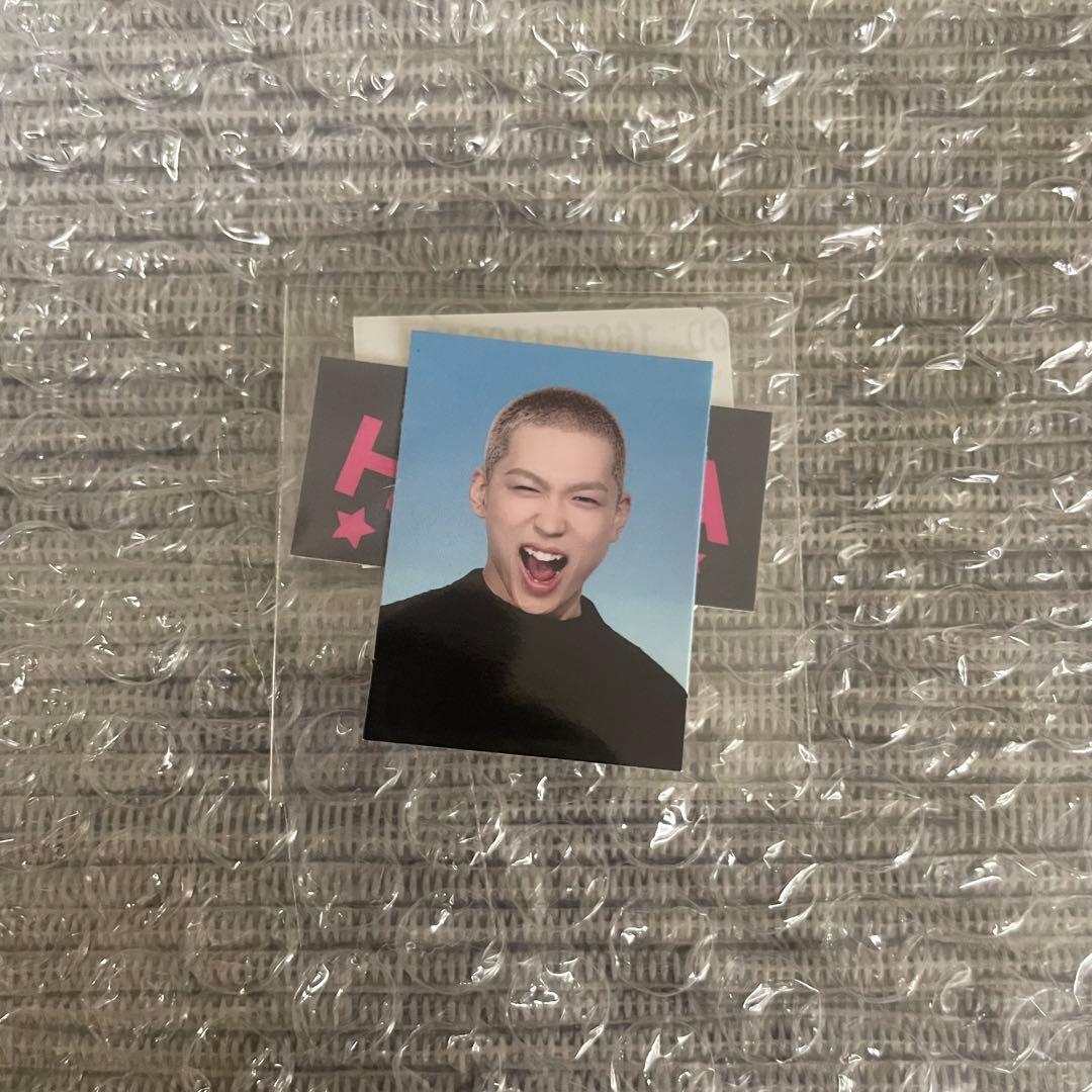 TJBB HINATA 佐藤陽 証明写真ステッカー - メルカリ