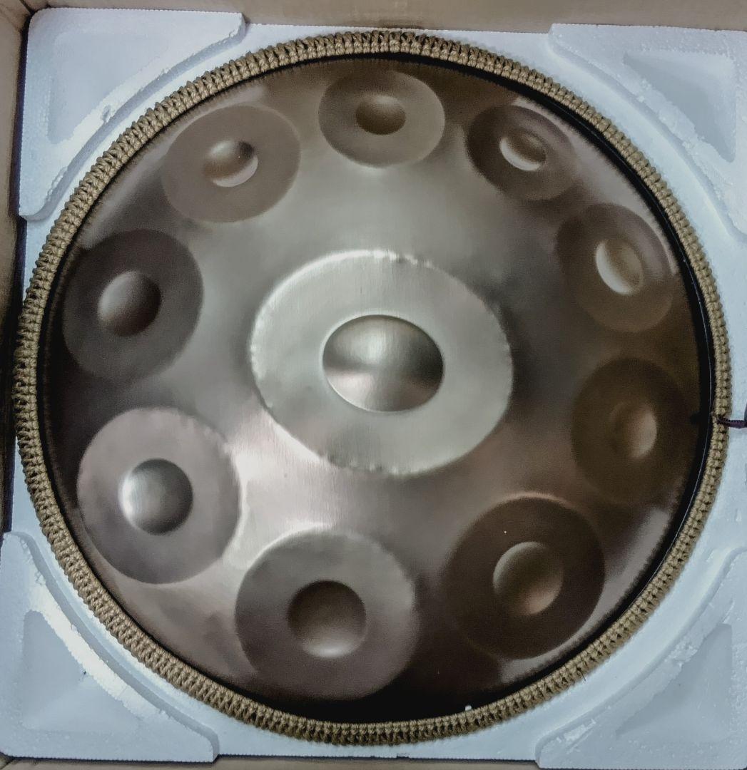 ハンドパン　56センチ　10音　DマイナーA＝440Hz 音のチューニングが正確 MASH handpan. 9音 D Kurd ・ D マイナー 440hz - YouTube