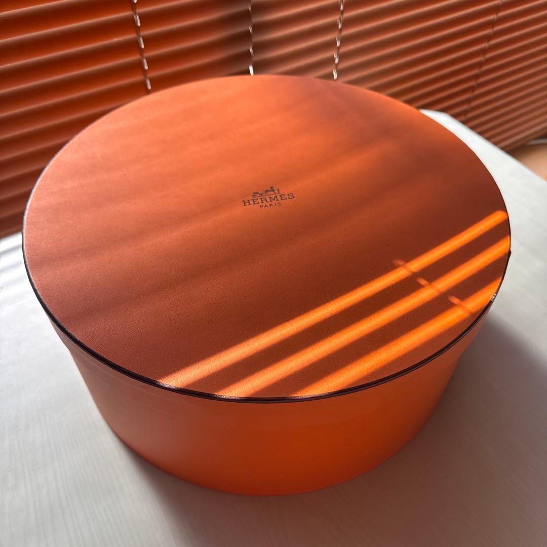 HERMES オレンジ ギフトボックス 円形 - メルカリ