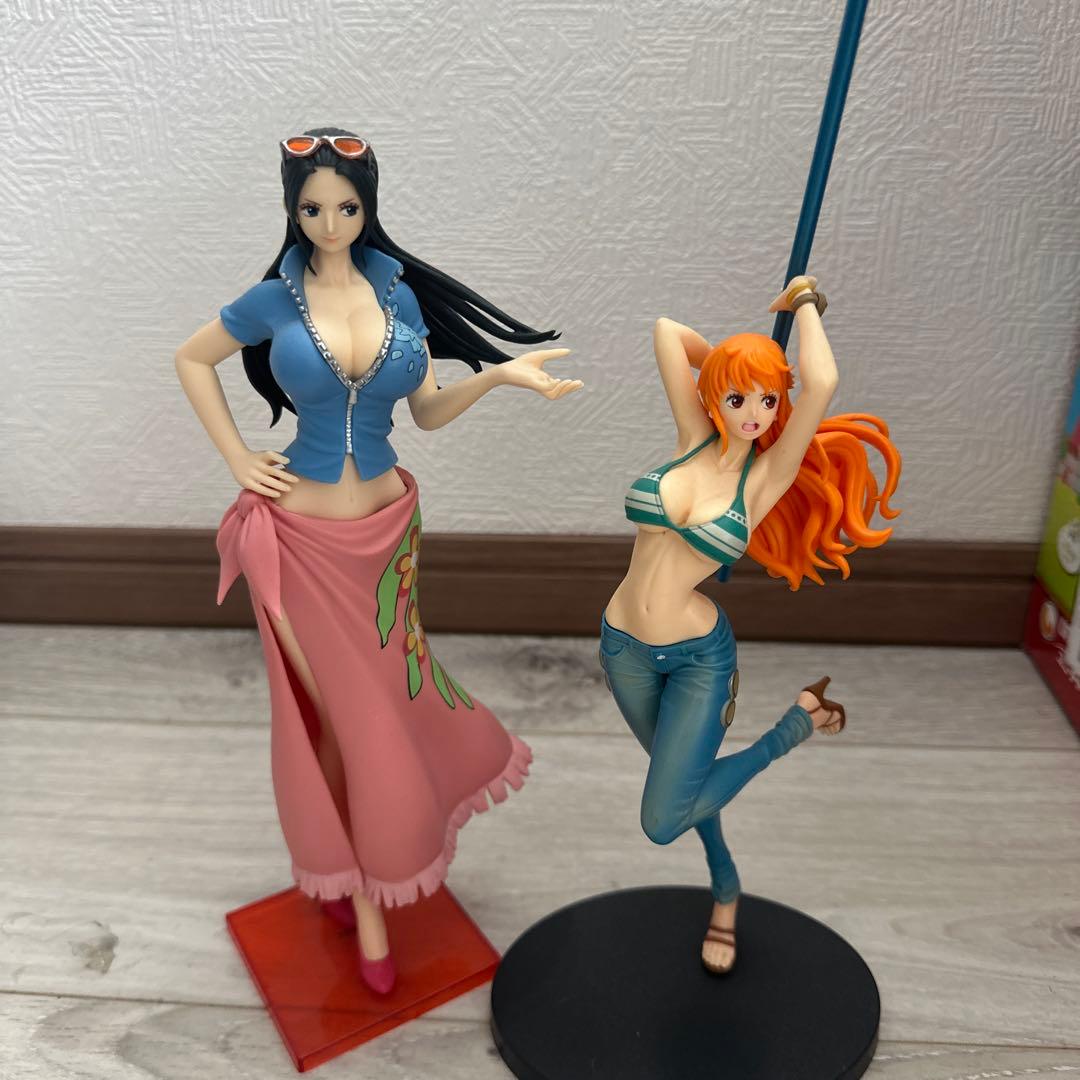 ワンピース ナミ ロビン フィギュアセット - メルカリ