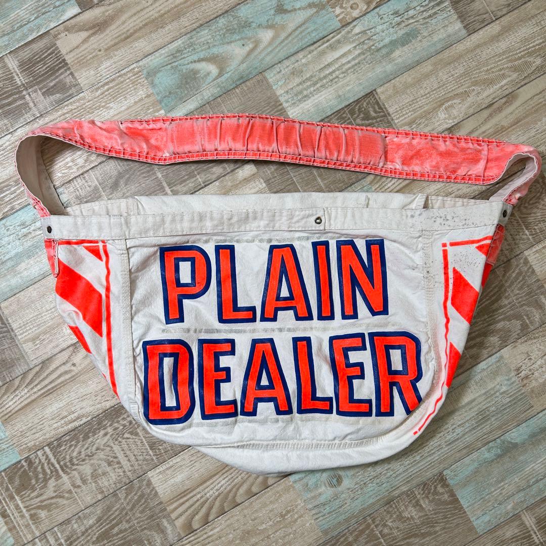 レア PLAIN DEALER ニュースペーパーバッグ オレンジ レア PLAIN DEALER ニュースペーパーバッグ オレンジ - メルカリ
