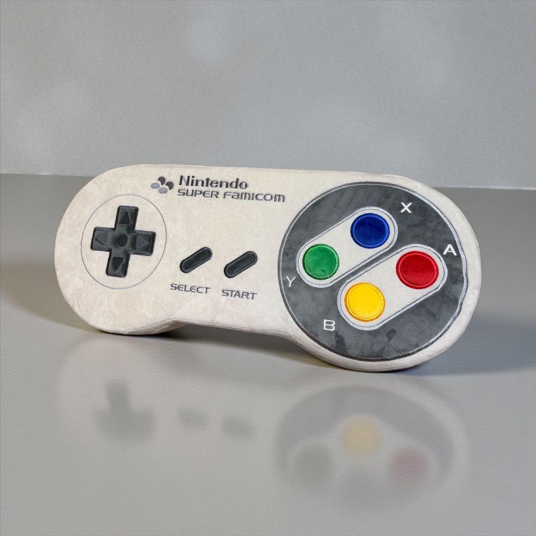 【新品】ニンテンドーミュージアム限定スーパーファミコンコントローラー クッション