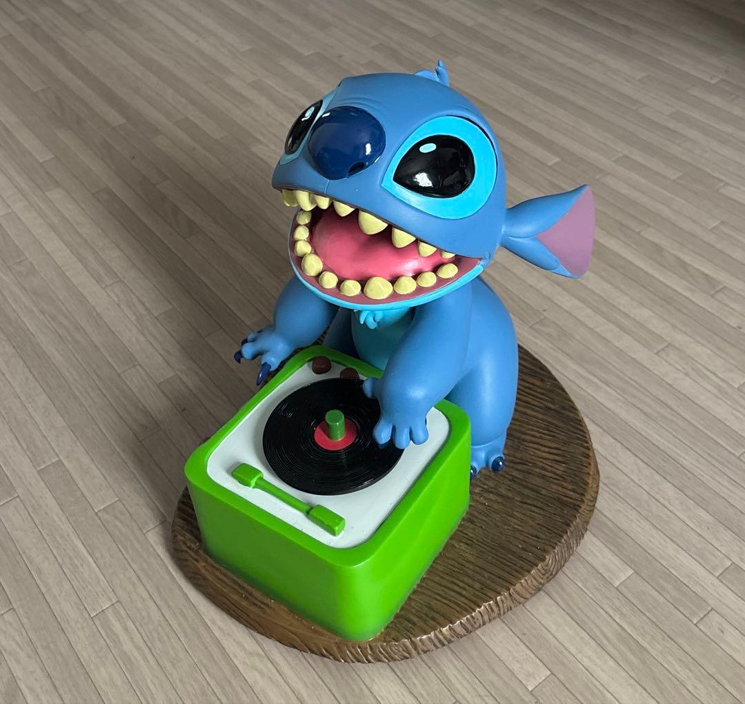 スティッチのオルゴールフィギュア 置物 限定品 DISNEYのスティッチの626体限定のオルゴールが買取入荷しました