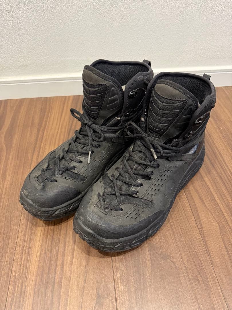 靴 HOKA ONE ONE / TOR ULTRA HI 30CM