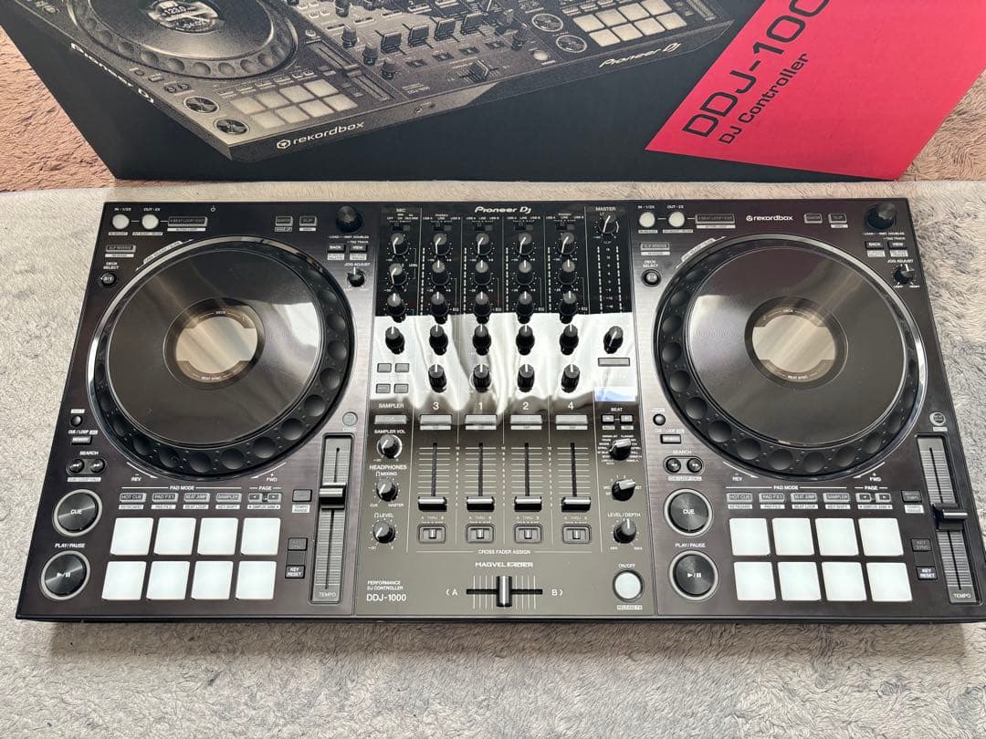 PIONEER DJ DDJ-1000 【デッキセーバー・クッションケース付き】