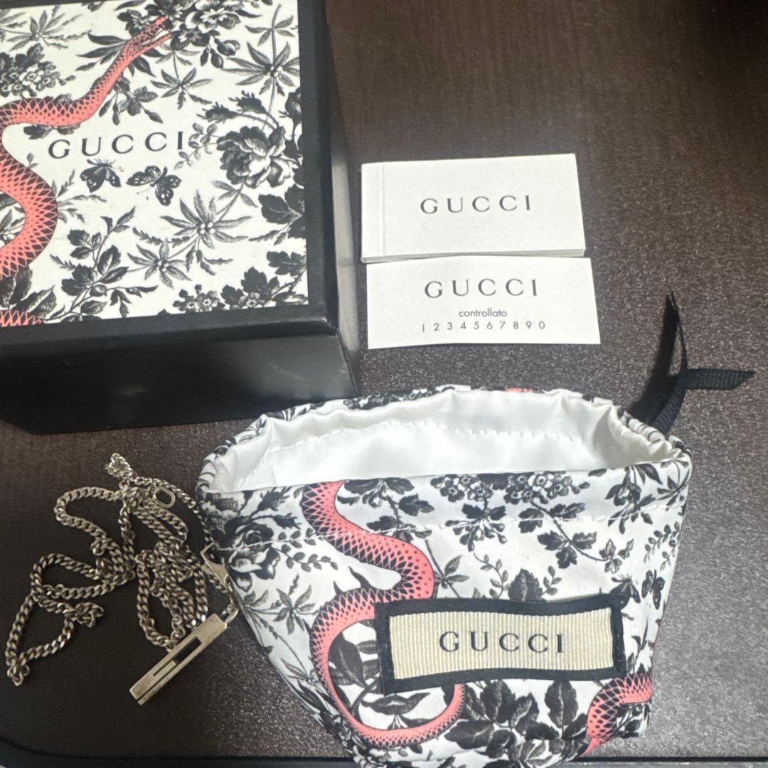 GUCCI ネックレスメンズ シルバー