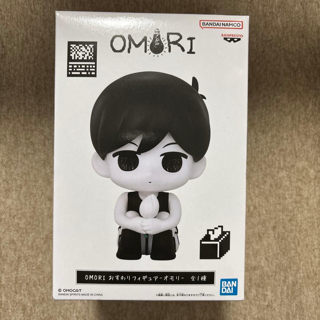 OMORI おすわりフィギュア-オモリ- - メルカリ