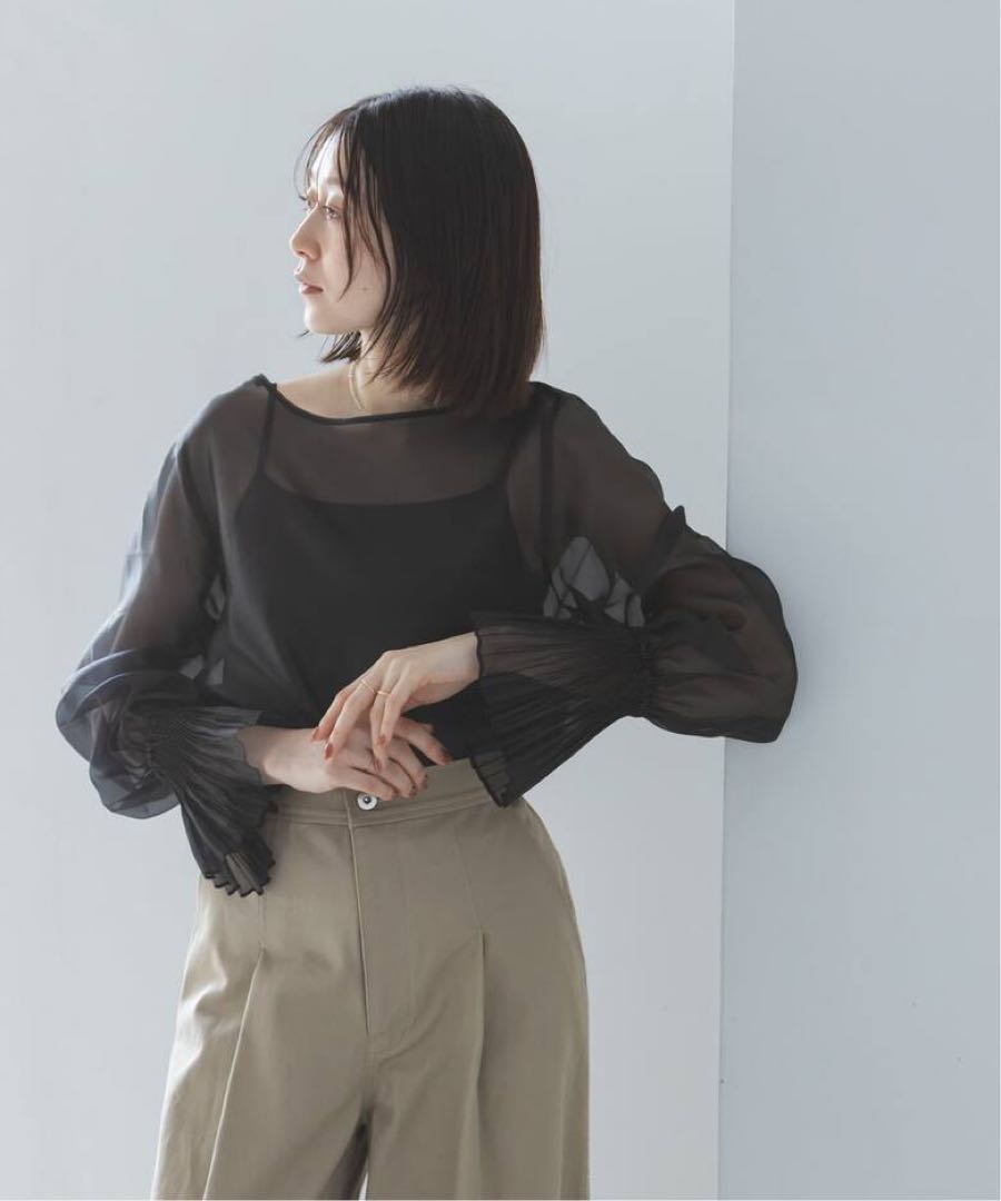 NOBLE パールシアープリーツカフスブラウス ブラック - メルカリ