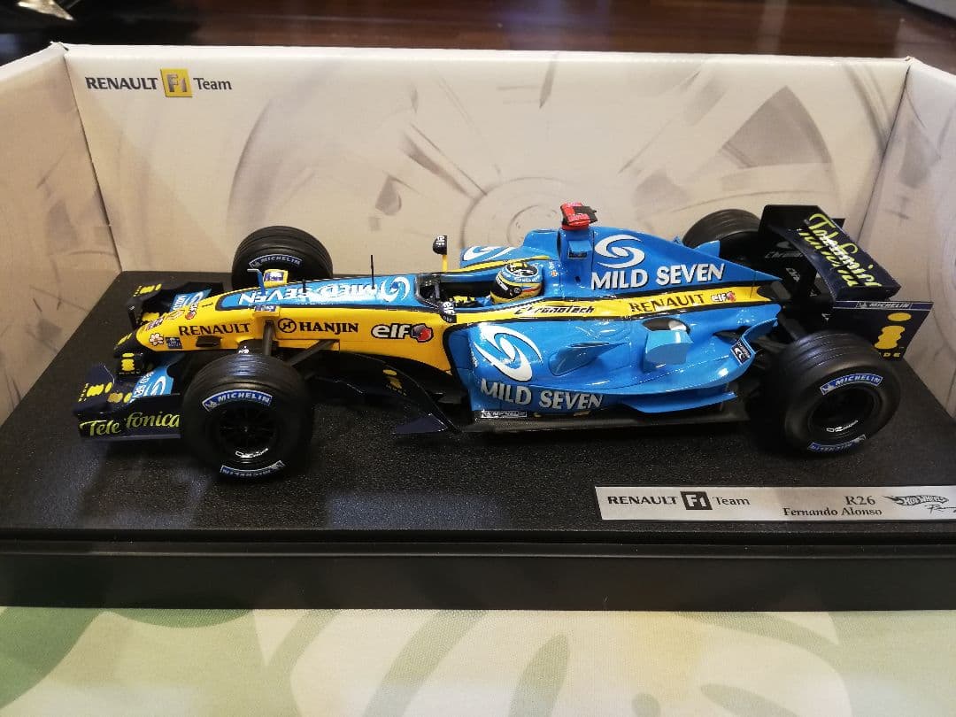 ホットウィール 1/18 ルノー R26 アロンソ 2006 チャンピオン Minichamps 1:18 Fernando Alonso Renault R26 #1 勝者 イギリス GP 式