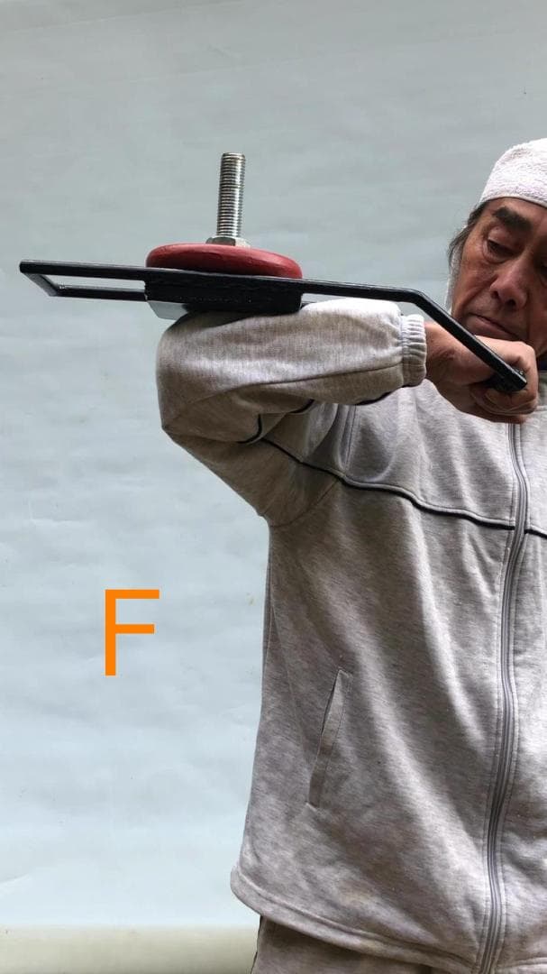 筋トレ 器具 肩 用具 用品 グッズ ダンベル 空手 筋肉 アーム