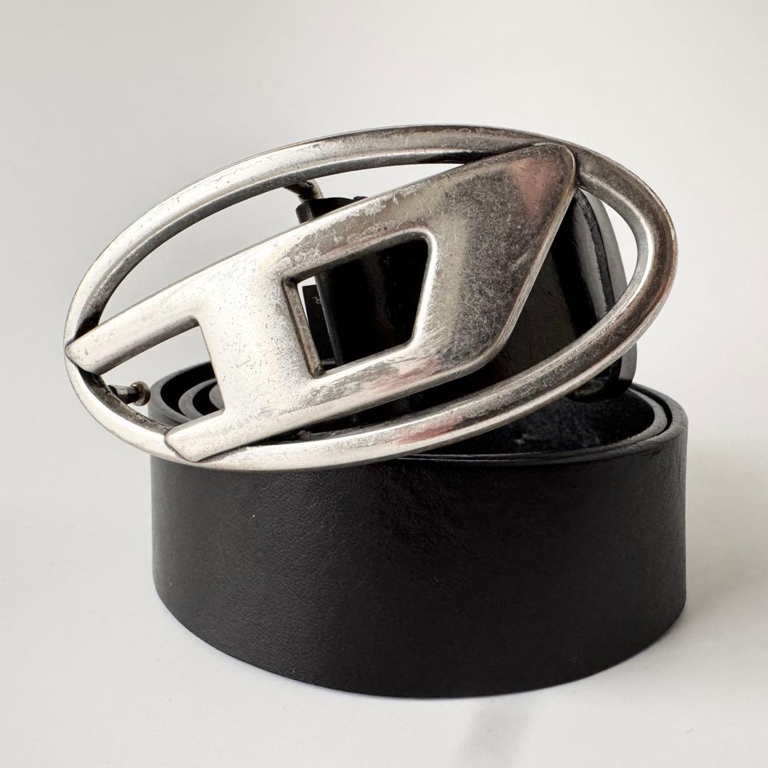 DIESEL レザー　べルト ブラック ロゴ シルバーバックル DIESEL（ディーゼル） 牛革 オーバルロゴ バックル留め ベルト メンズ