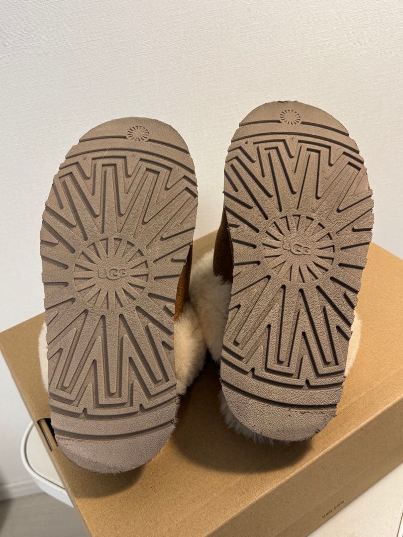 UGG ディスケット DISQUETTE ディスケット　スリッポン　23.0cm