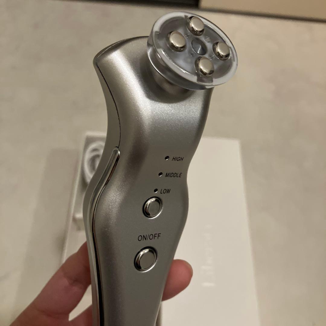 ララルーチュ リベラータ 美顔器 - メルカリ