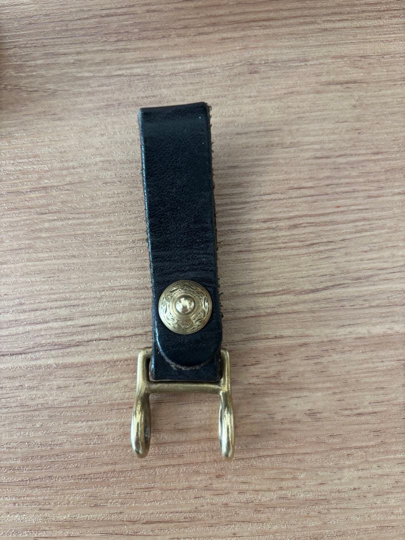 COOTIE PRODUCTIONS レザーキーフック 真鍮 ブラック