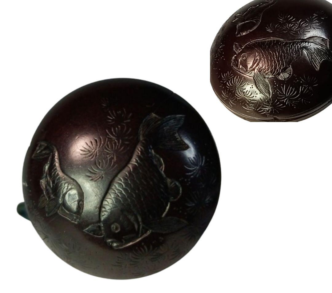 唐木彫 饅頭 根付 「金魚の図」裏面に在銘 判読出来ず 饅頭形唐子牙彫根付 文化遺産オンライン