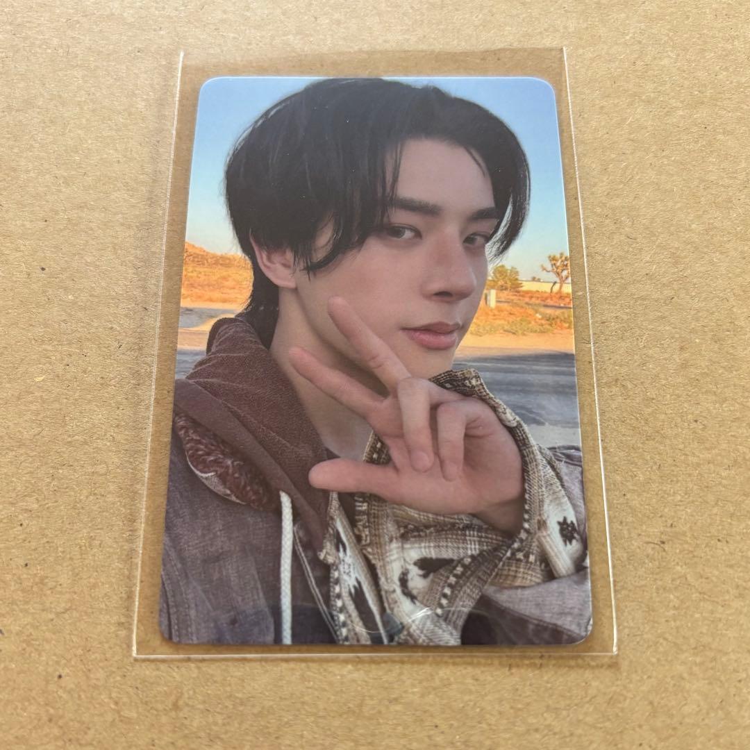 ENHYPEN ジェイク トレカ ユニバ ラキドロ - メルカリ