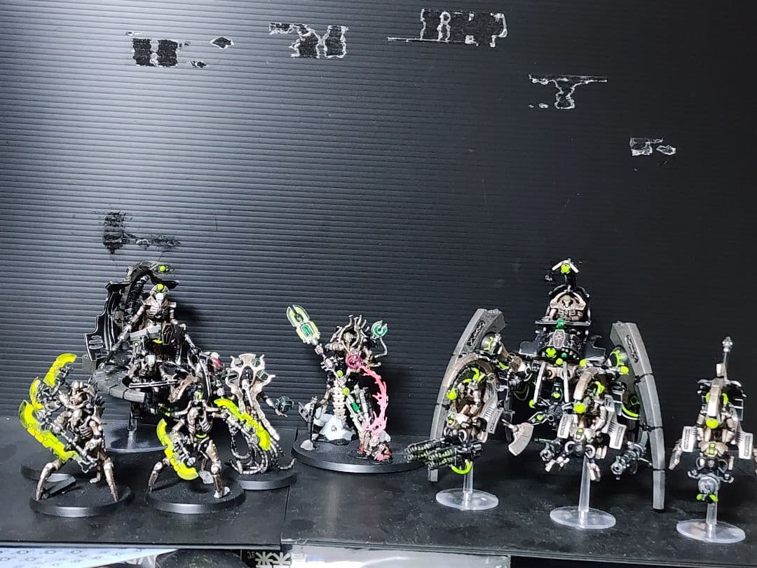 週刊ウォーハンマー　ネクロン　塗装済み。