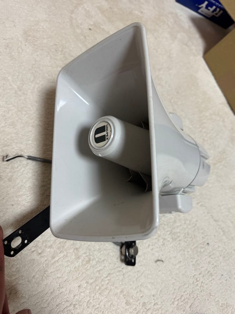 拡声器ユニペックス　アンプ付き