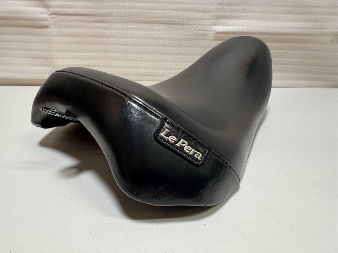 ラペラ　ソロシート　ベアボーンズ　スポーツスター　XL 883 04-