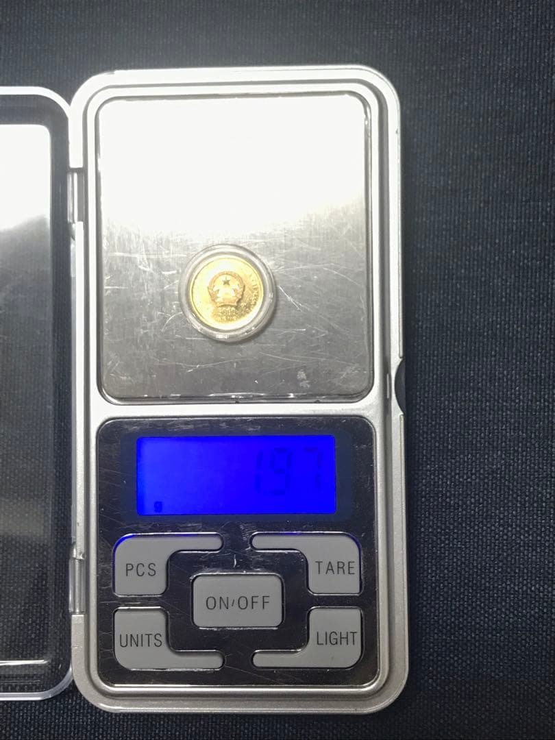 ベトナムドン ベトナムコイン 「巳年」5000ドン金貨 (セール中) - メルカリ