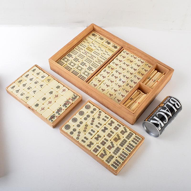 eyeknow74 様専用 竹嵌 練物牌 背竹牌 麻雀牌 木箱付 V 6552 - メルカリ