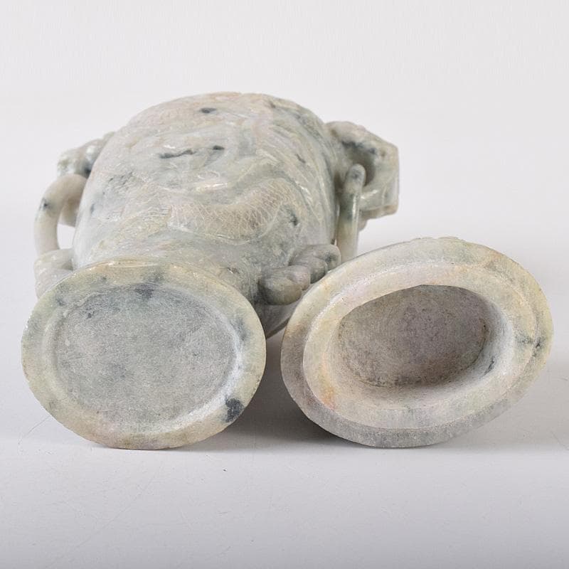 中国 玉石翡翠彫刻 獅子摘 龍刻 双耳遊環 飾壷 香炉 唐木