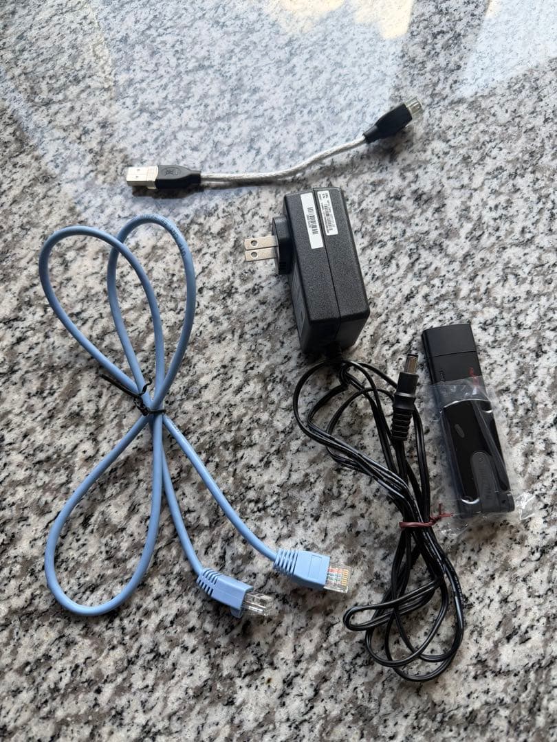 バッファローwifiルーターWXR-6000AX1セットアップカード付き - メルカリ