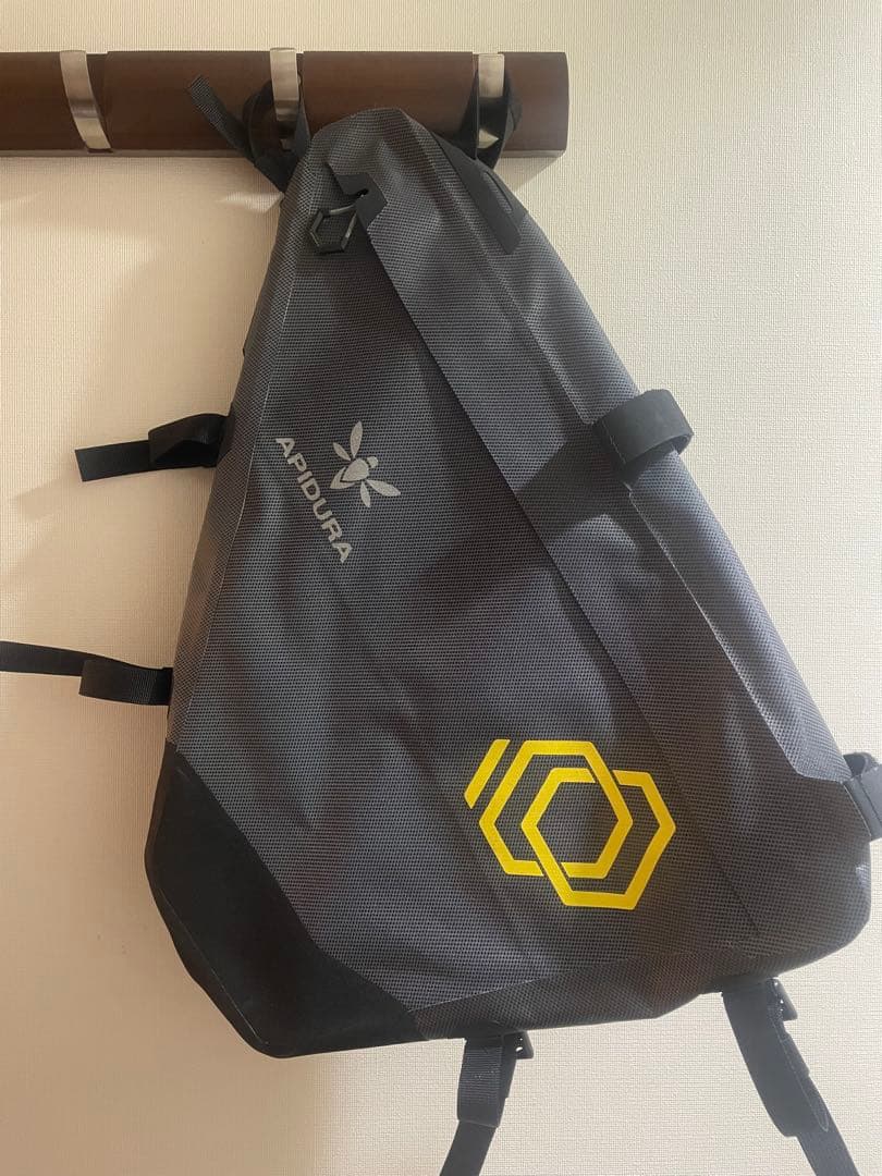 APIDURA エクスペディション・フルフレームパック（7.5L）