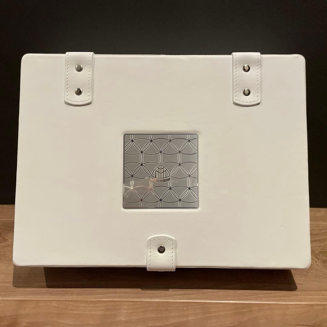 マイバッハ　メルセデスベンツ　ホワイト アクセサリーケース 純正