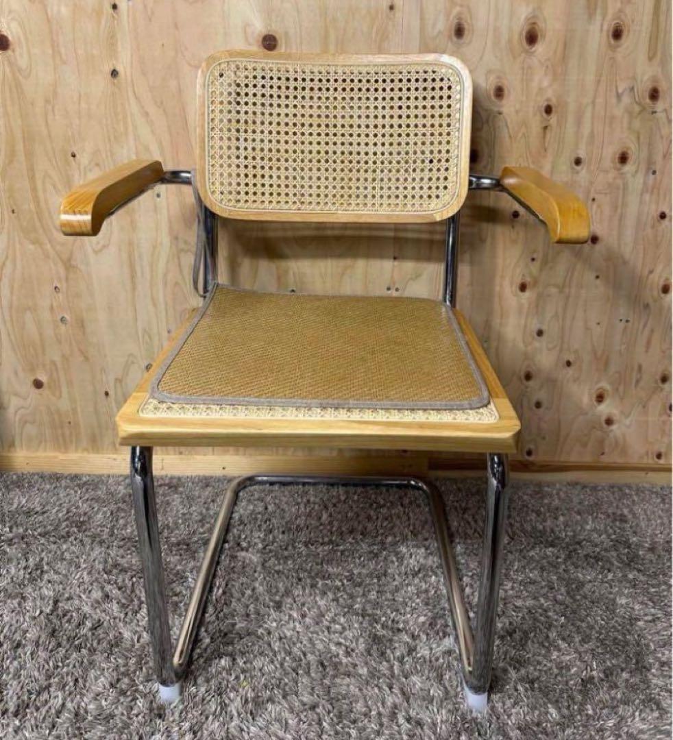 チェスカチェアリプロダクト品