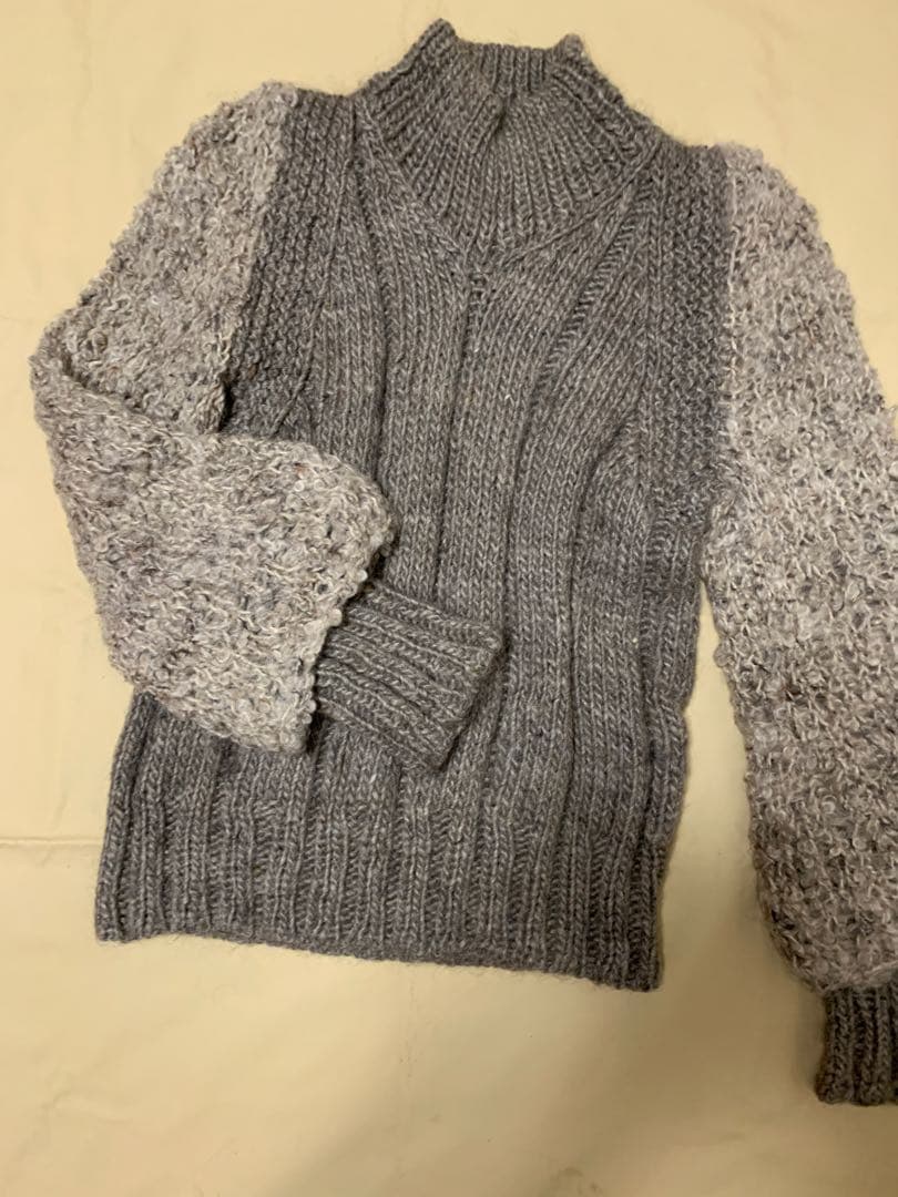 美品ミナペルホネンセーター