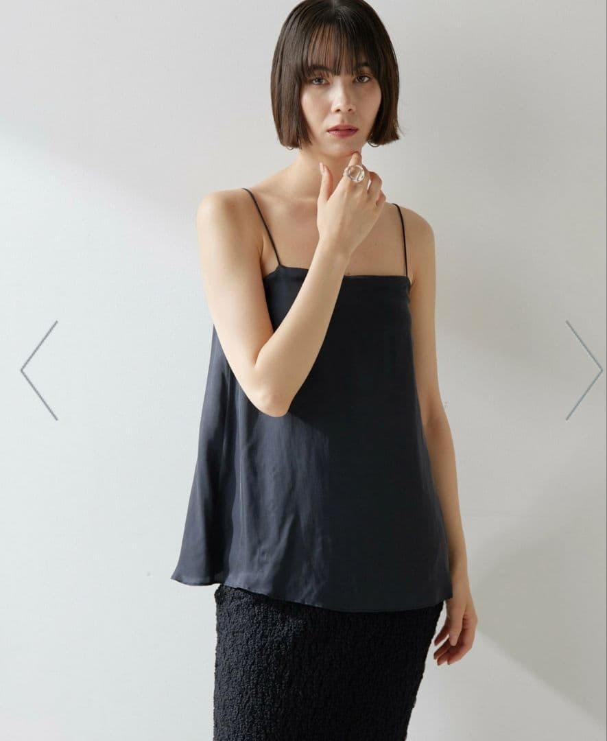 ウィムガゼット サテンキャミソール