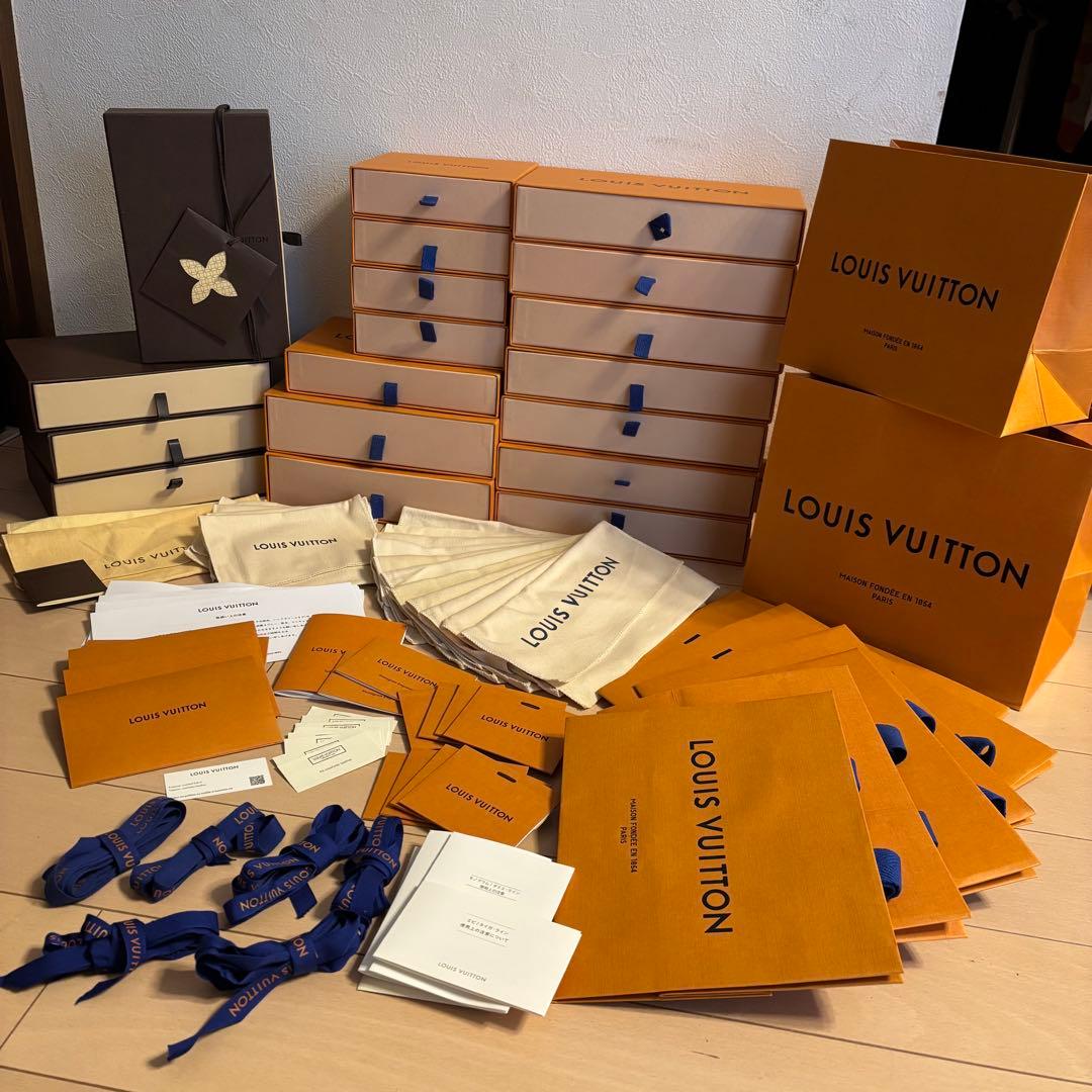 ルイヴィトン付属品まとめ売り ルイ・ヴィトンは付属品なしでも売却できる？査定額への影響 | なんぼや