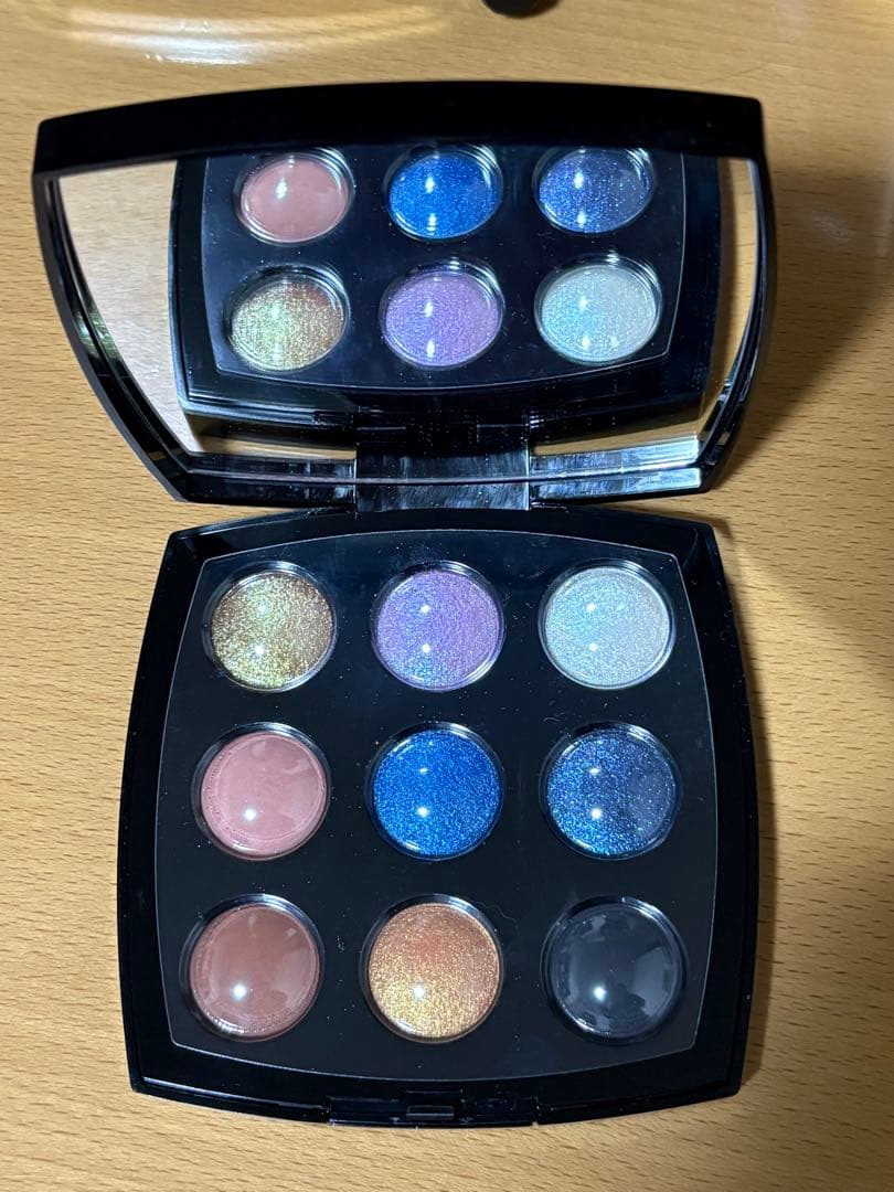 シャネル CHANELクリスマス 2025 レ ヌフ オンブル コメット 849