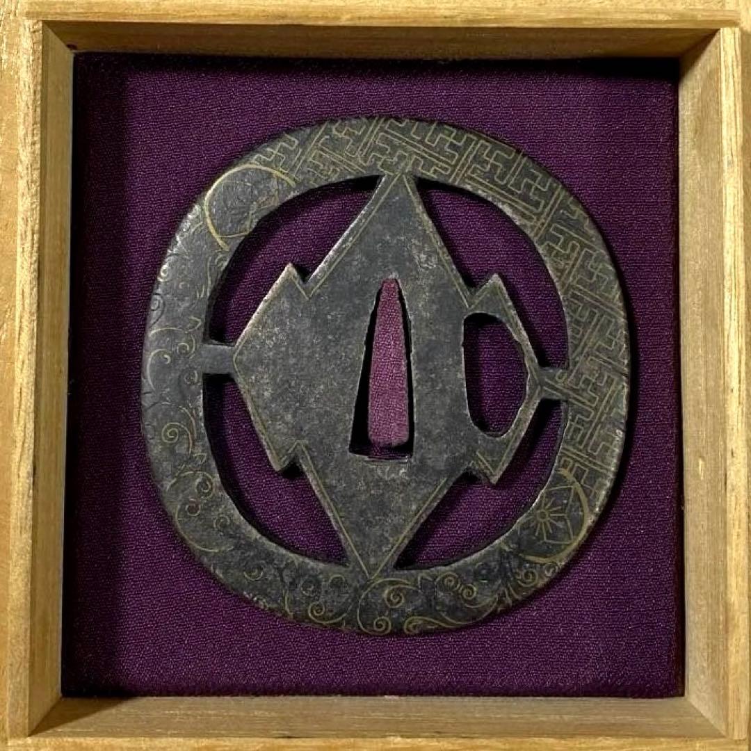 B-65 鍔　『正阿弥 天地扇』　金象嵌　鉄地　武具　刀装具　美術品　工芸品