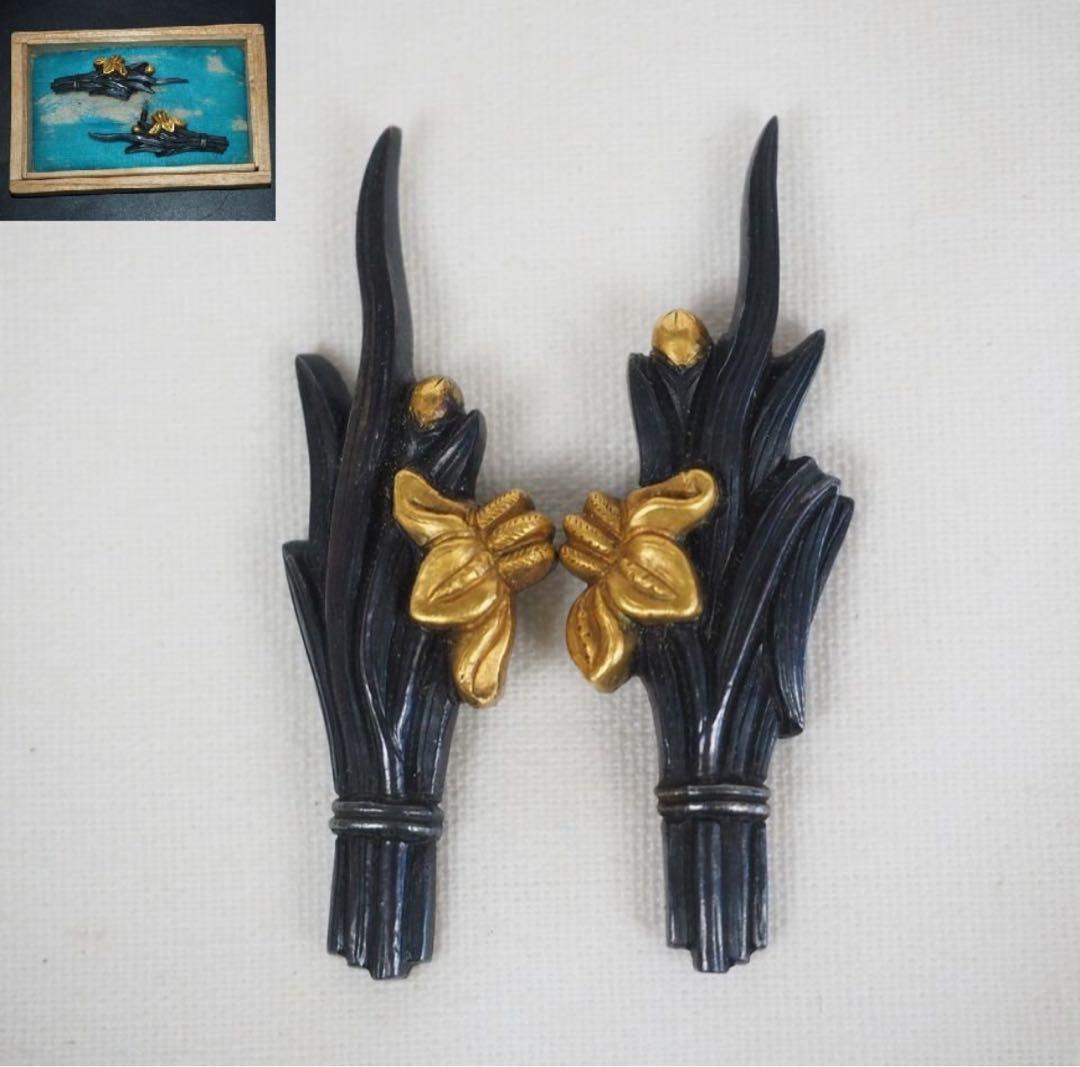 送料無料　最上級　銀地・金着せ（包金）菖蒲図目貫　木箱付　刀剣美術