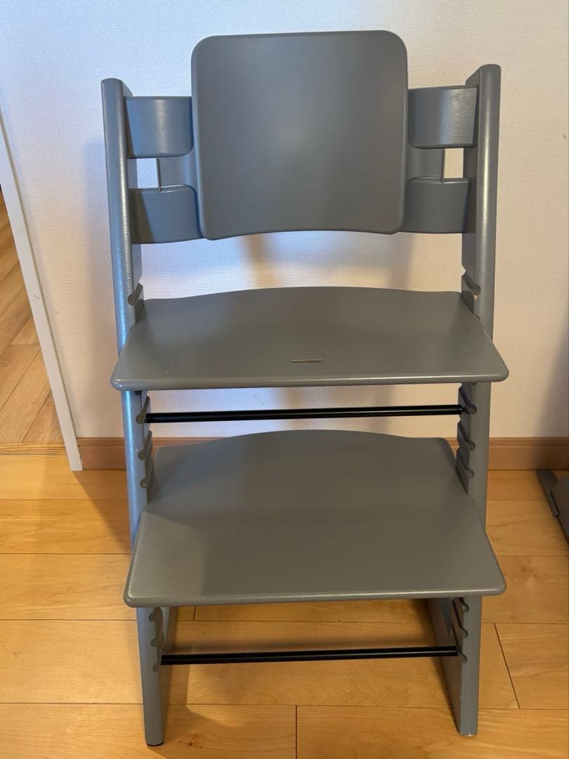 ストッケ　トリップトラップ　ストームグレー（ライトグレー）